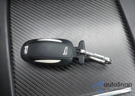 2017 Tesla Model X 100D/75D/90D z USA, uszkodzony, nr VIN 5YJXCBE21HF057705